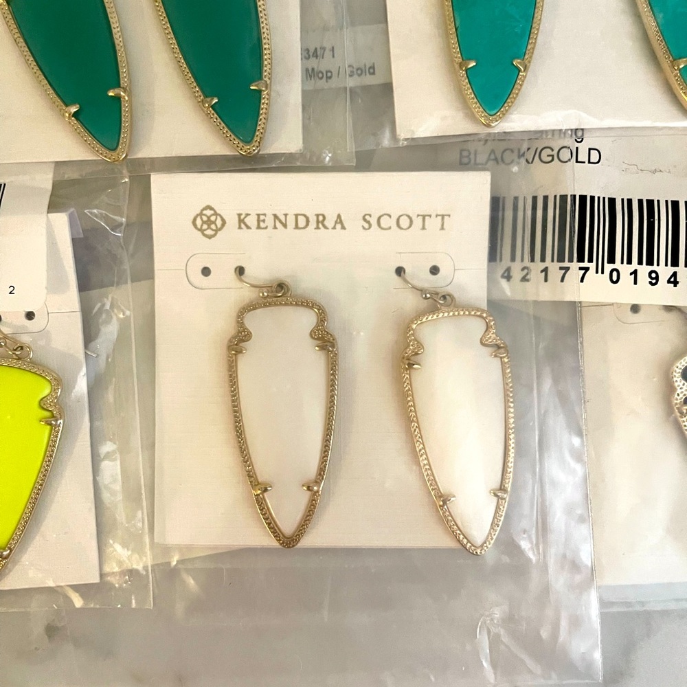NEW Kendra Scott Skylar Arrowhead Earrings RARE RETIRED White mother of …